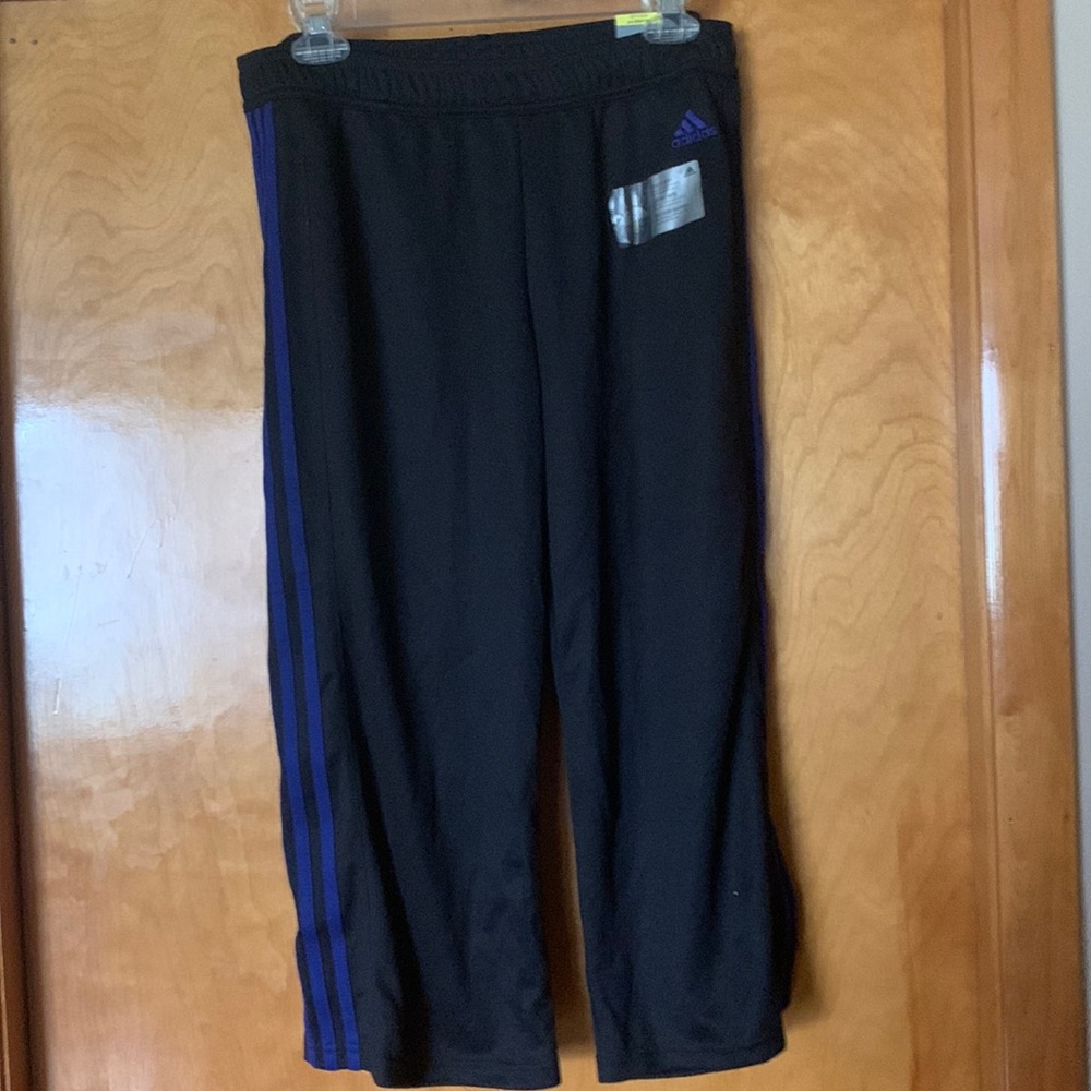 NWT Adidas Womens capri